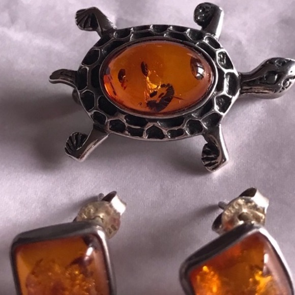 Jewelry - ———— SOLD ———————-VINTAGE AMBER EARRINGS AND BROOCH SET